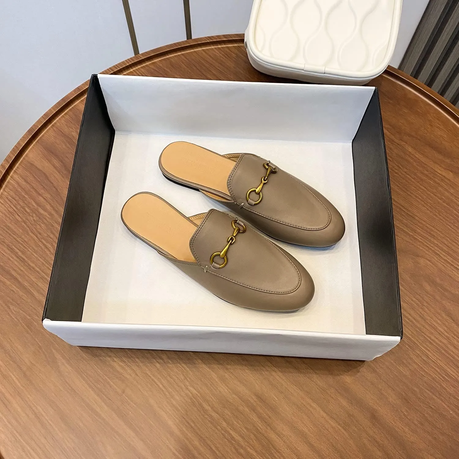Fur Mules for Women Leather Mule Slides Buckle Mule Shoes Fluffy Furry Flat Mules Slipper